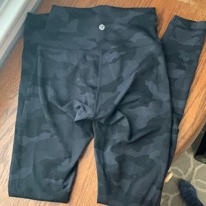 Lulu lemon wonder train 28” camo print leggings